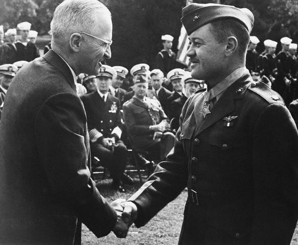 Aviation History | History of Flight | Aviation History Articles, Warbirds, Bombers, Trainers, Pilots | President Truman Presenting the Medal of Honor