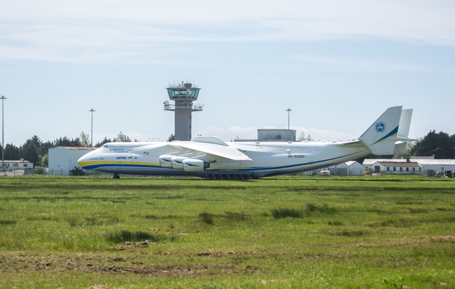 World’s Largest Airplane Visits Ireland