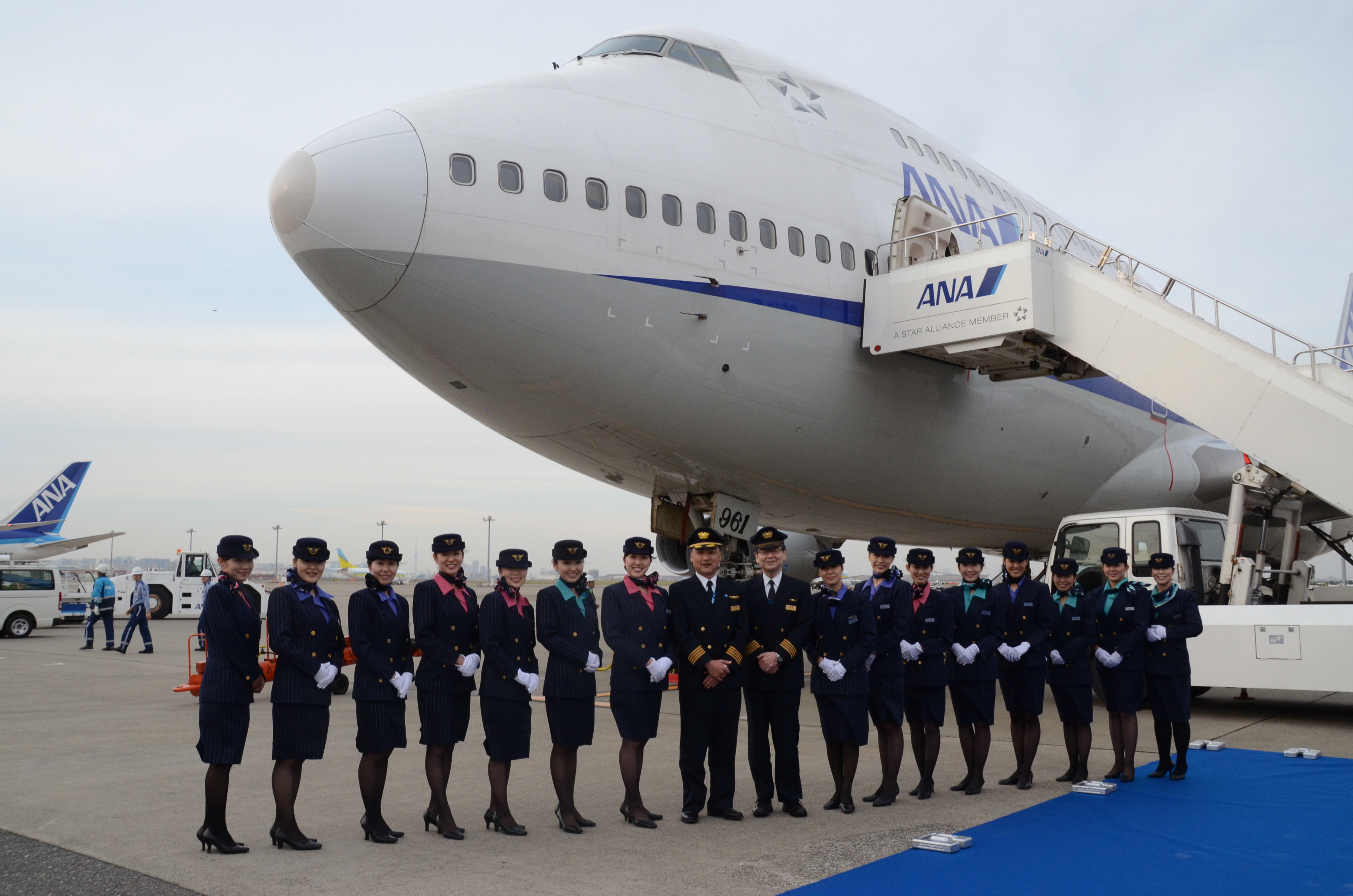 ANA Operates Last Passenger 747 in Japan