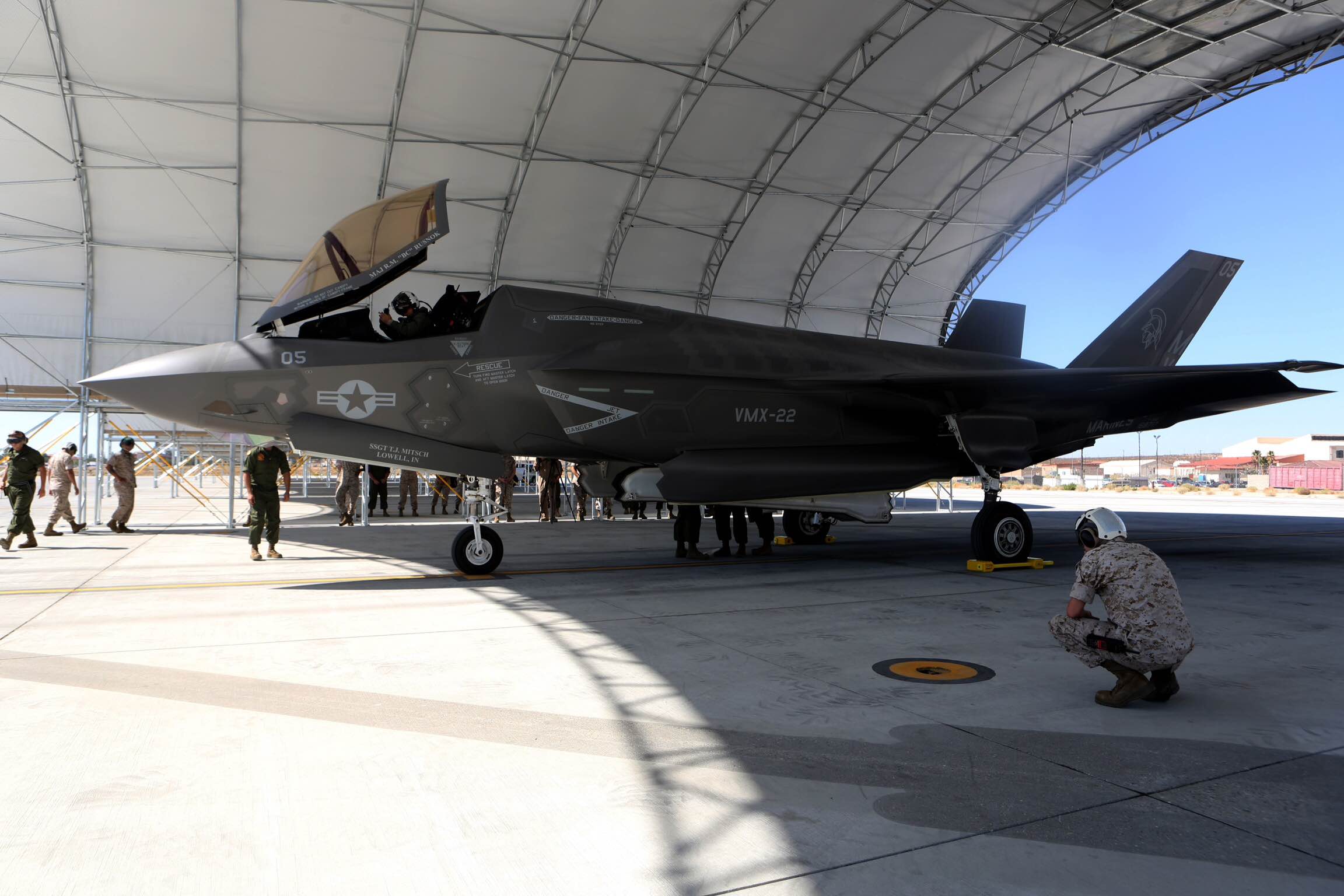 Marines Get First F-35B for Testing