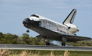 March 9 On this Day in Aviation History — Space Shuttle Discovery makes its Last Flight