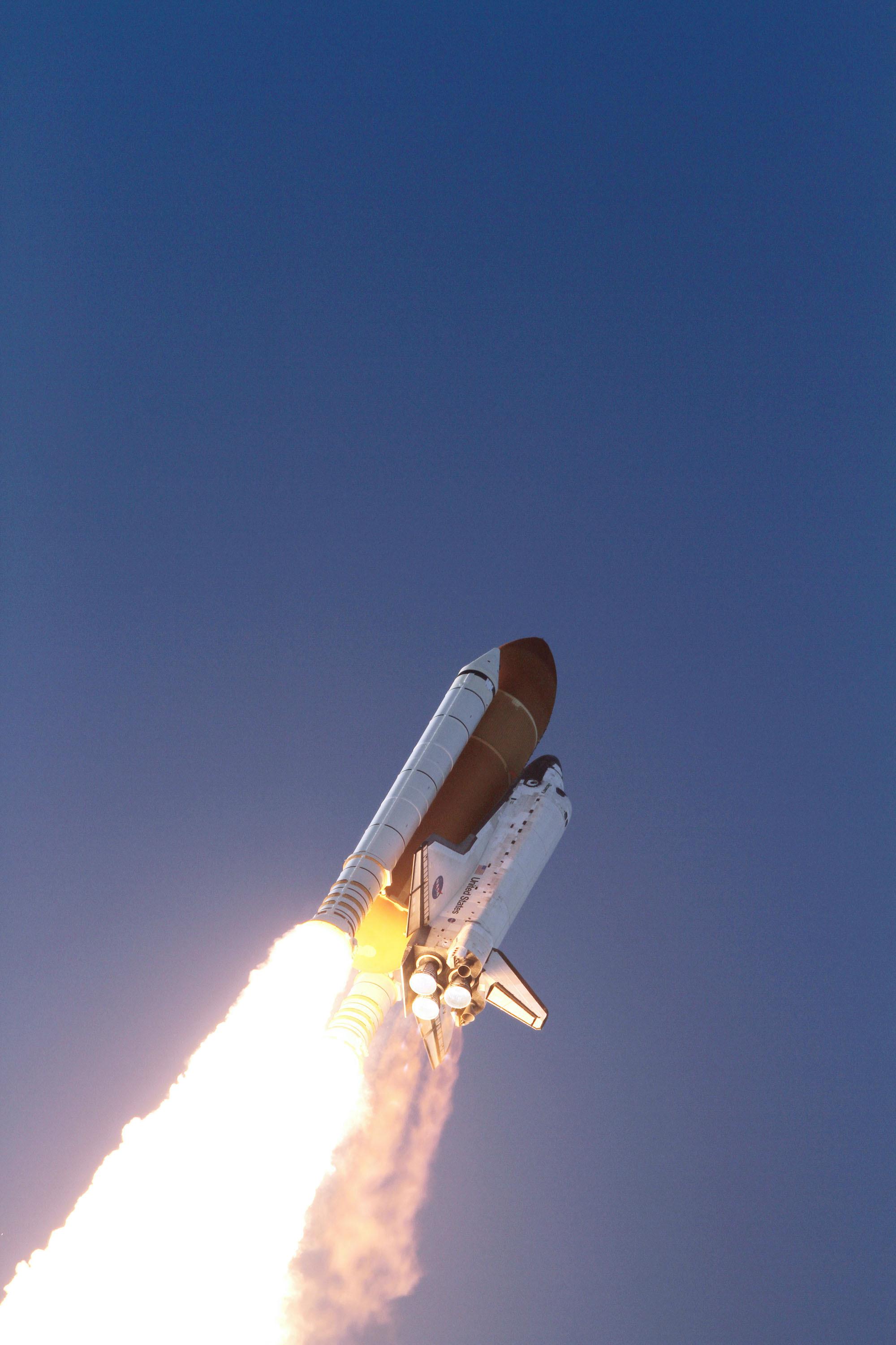 aerospace, aviation history, final landing, last flight, Space Shuttle Discovery, STS 133