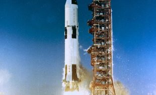 SATURN V, APOLLO 6 (AS-502) LAUNCH FROM CAPE. PAD 39A. REF: 116-KSC-68PC-59
